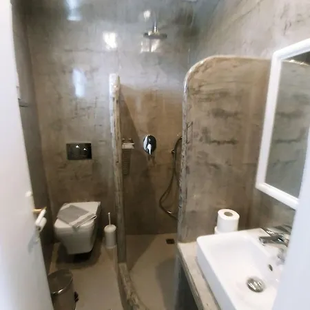 Apartment Romani *