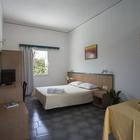 Romani * Perissa (Santorini)
